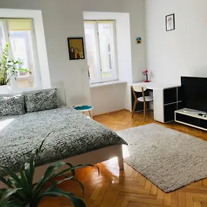 комфортна квартира в самому серці львова , Львов Украина
